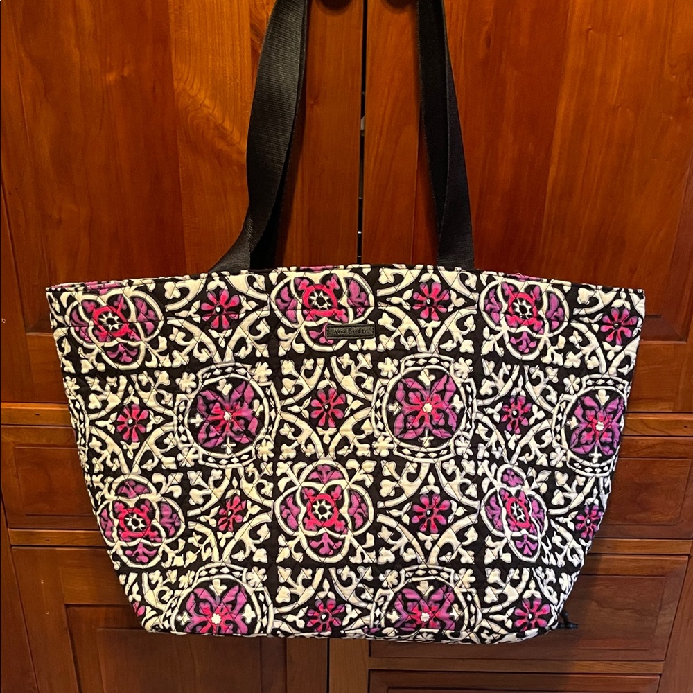 Stylish Vera Bradley Black and Pink Tote Bag